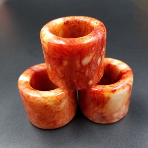 高档精美新款天然玉石鸡血玉扳指 鸡血石加高扳指玉石扳指