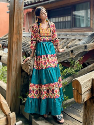 格米孜沙滩裙泰国三亚七分袖海边撞色长裙波西米亚民族风旅游度假刺绣