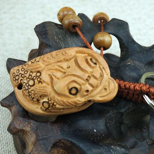 桃木钥匙扣挂件木雕刻吊坠招财纳福金蟾保平安桃核山水随身