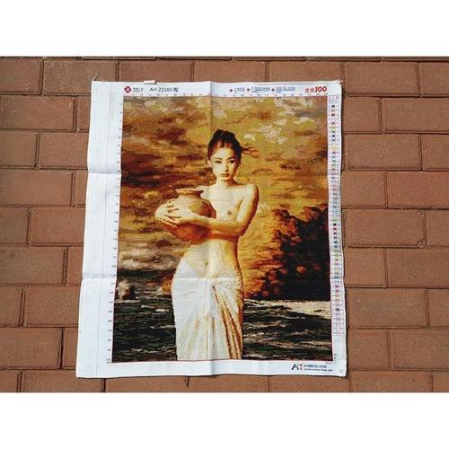 绣好的纯手工手绣十字绣成品抱陶女人陶美人物裸女十字绣成品