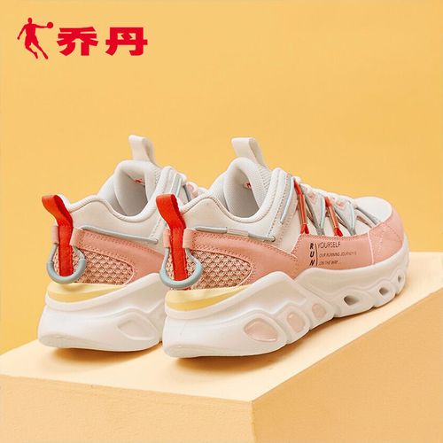 乔丹女鞋跑步鞋2022春季新款透气舒适运动鞋女轻便软底减震跑鞋女