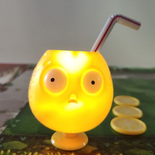 正版植物大战僵尸玩具强酸柠檬会发光蓓蕾弹射竹笋向日葵路障铁桶