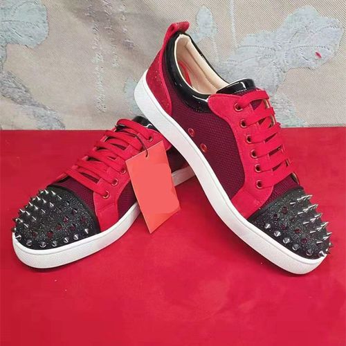 cl新款圆头铆钉平底板鞋女欧美红色浅口情侣女鞋乐福鞋大码单鞋女