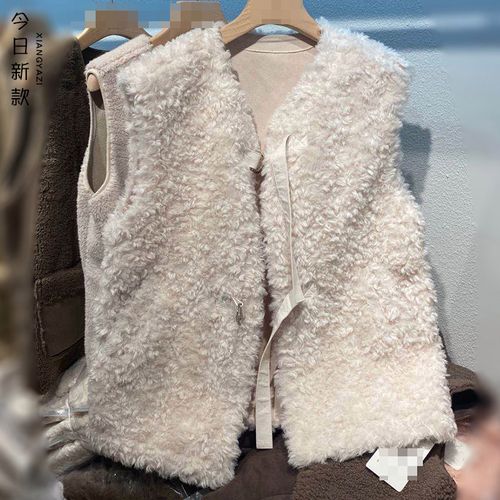 莎纯皮毛一体马甲女2021新款秋冬韩版宽松羊羔毛坎肩外套马夹