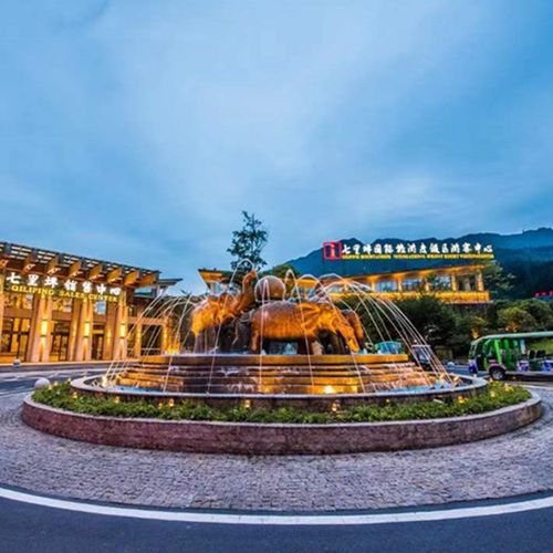 四川成都周边游 眉山洪雅七里坪温泉酒店1晚双人温泉 双人早餐