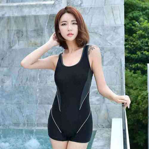 新款专业女连体平角保守大码遮肚显瘦运动款泳装游泳衣女连体泳衣