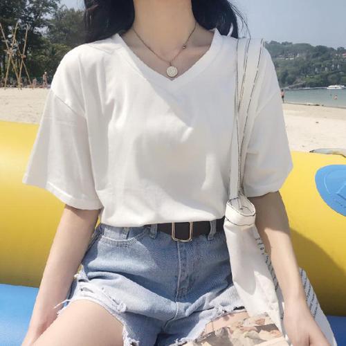 网红ins超火v领短袖t恤女夏2020新款韩版潮港风简约宽松半袖上衣