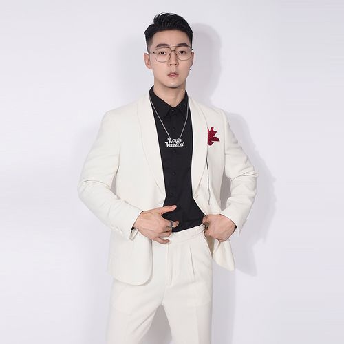 川泽男士米白色小西装外套刺绣时尚单西新款韩版修身青果领西服潮