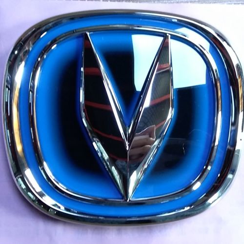 适用长安逸动ev460前车u标新能源电动汽车前标志牌前中网充电车标