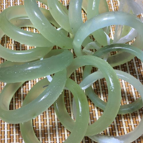 岫玉绿冰 白冰 水墨 甲翠 手镯 送妈妈女朋友最佳礼物岫玉原产地