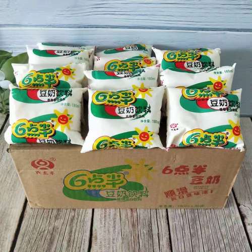 六点半豆奶180ml24袋整箱饮品儿时回忆植物蛋白饮料早餐食品包邮