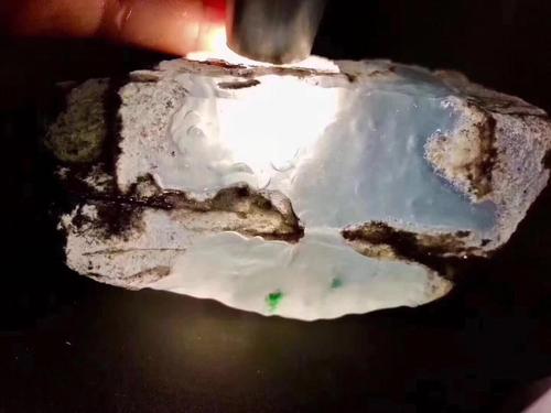 缅甸翡翠原石毛料冰种玻璃种莫西沙木那明料