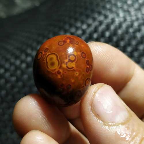 宣化战国红上谷战国红玛瑙8字天眼红色随型吊坠项坠配坠挂坠摆件