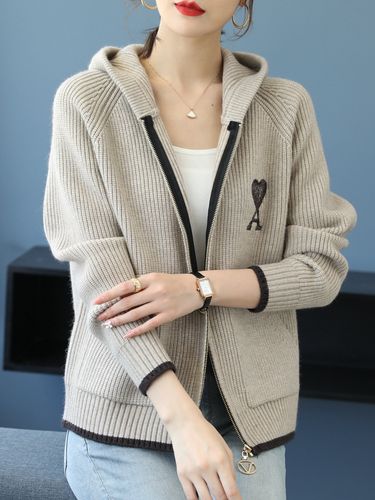 连帽外套拉链开衫毛衣女秋冬季刺绣上衣2021年短款时尚针织衫卫衣