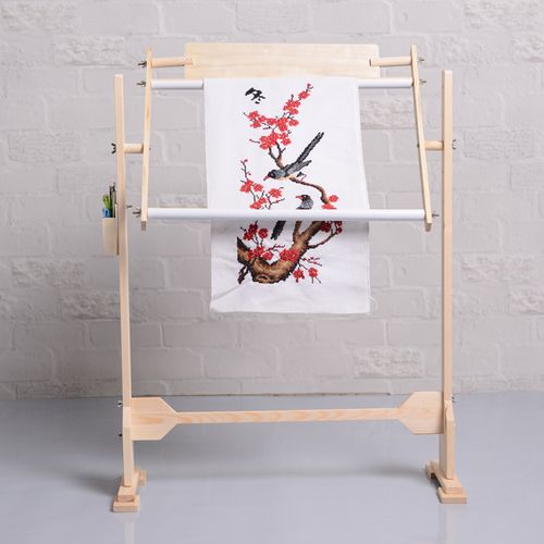 新款创意中号十字绣架家用实木绣棚绣花架子可调实木绣框方形立式