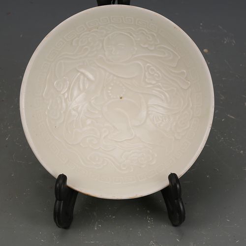 宋定窑乳白釉婴戏纹碗古董古玩收藏复古瓷器老物件瓷器摆件