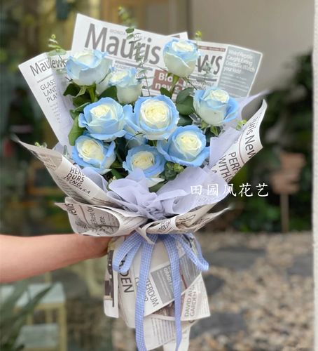 西安鲜花抖音小红书网红密歇根碎冰蓝白玫瑰花束教师节毕业典礼花888