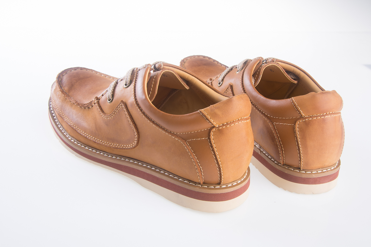 如果他的鞋码在41以下,那很有可能他的身高并不会过高