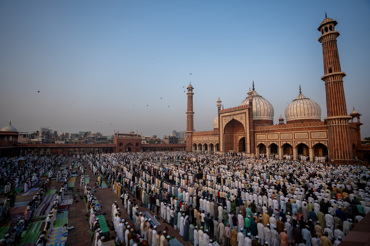 专挑伊朗军官和核专家打,偏偏绕开最高领袖办