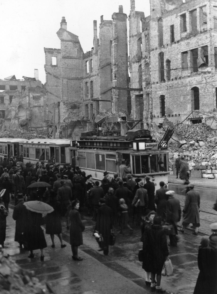 貌似一战时,大英和德国开战,有不少偶然性,双方并非法德那样你死我活