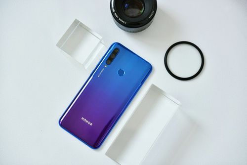 新款华为荣耀20i 6 64武汉低至1280元