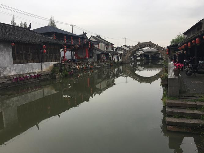上海金山枫泾古镇和廊下山塘村一日游