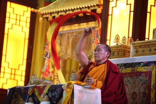 白玛格桑法王:佛陀心相续中,拥有的胜义觉悟智慧,难以举例表达