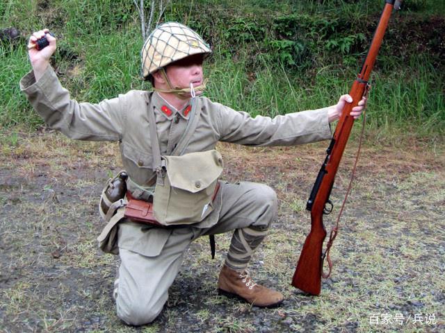 九七式手榴弹不同的操作方式演示