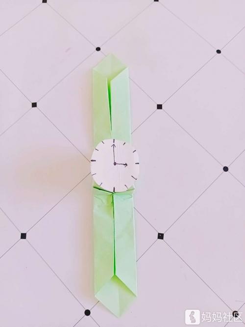 【手工折纸】折一款孩子们喜欢的儿童手表(附教程)