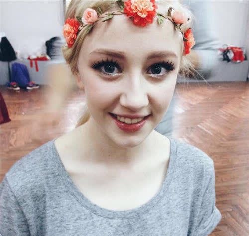 14岁走红中国的"丹麦天使",因颜值太高,被网友误认是电脑合成