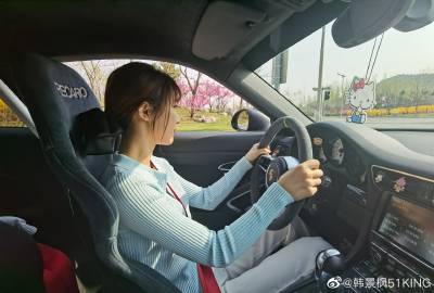 实力女司机.女司机真是一种可怕的司机.