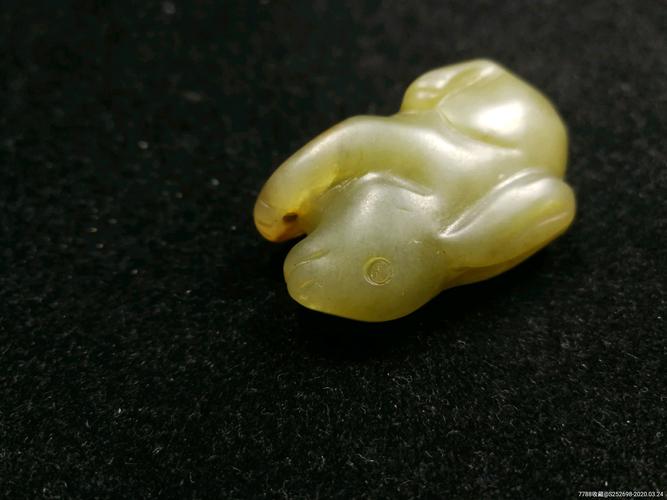 清代和田玉玉兔花件吊坠新疆和田玉古玉老玉明清玉器包老保真