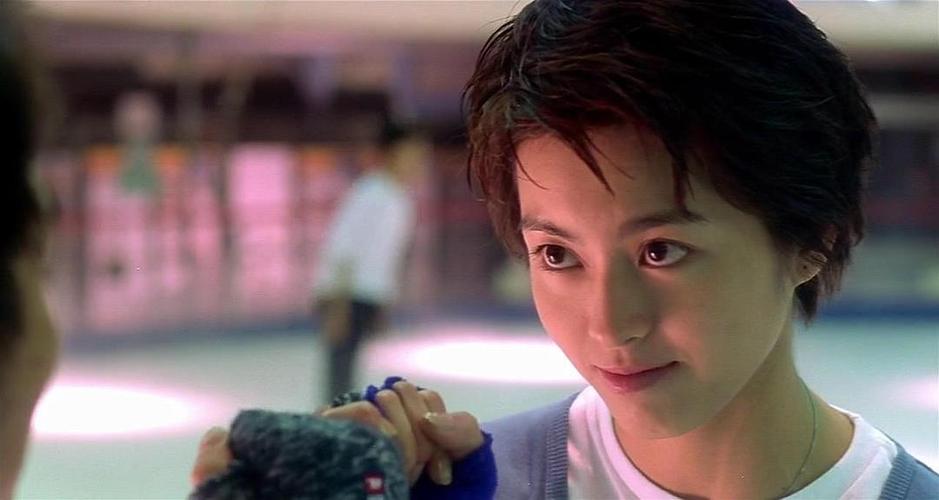 大家觉得年轻时的梁咏琪算美女吗?