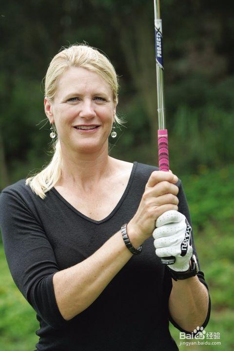 来说说高尔夫握杆的几种方法