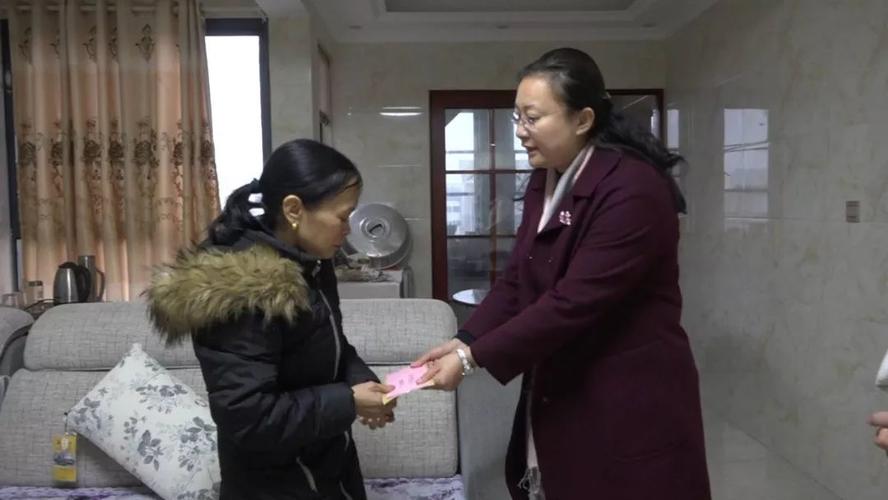 县红十字会给这群"特殊"的人送去春节的祝福