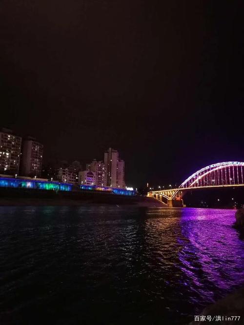 梧州江边夜景