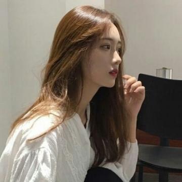 发型美女qq头像