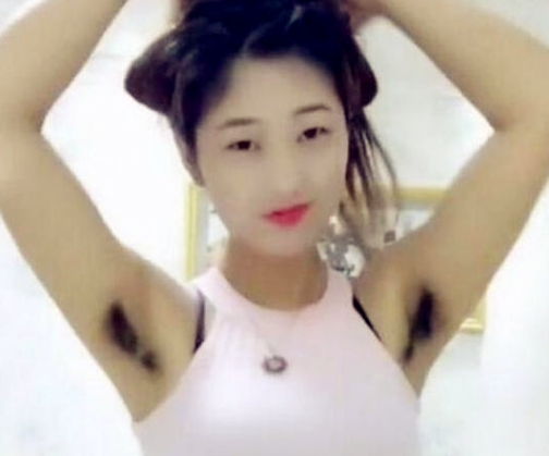 网红泥石流,"腋毛姐"爆火,网友:这是一个有"味道"的网红!