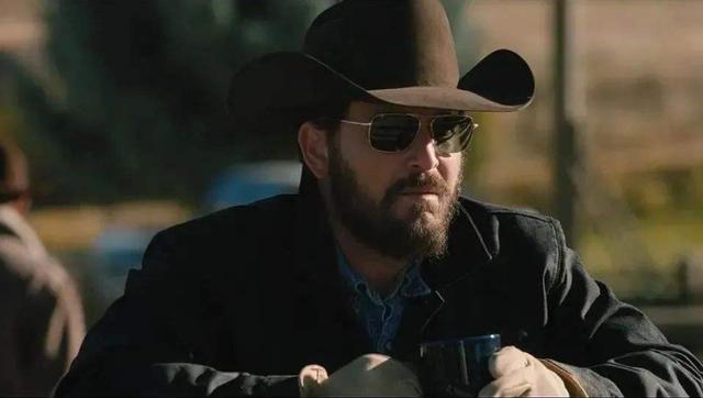 毫不夸张地说是大姐夫里普一人挑起了黄石的大梁