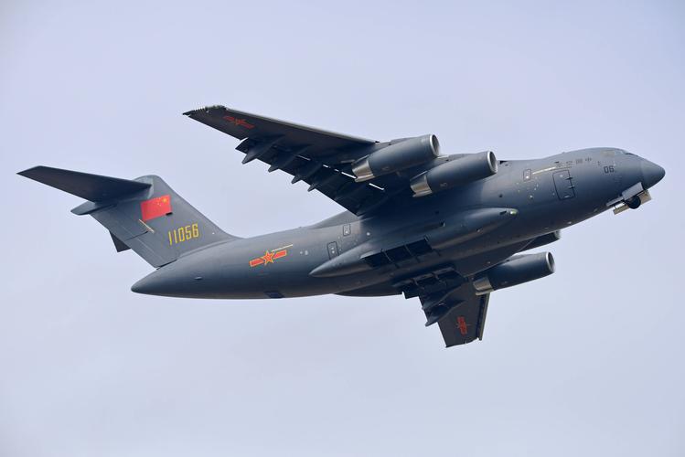 胖妞?运20?是你吗?你怎么成这样了?我都不敢认了