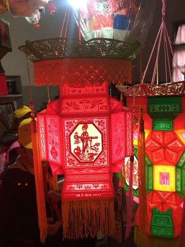 寻美行动之寻访民间非遗文化——义乌田心百子灯,记佛堂小学304班星辰