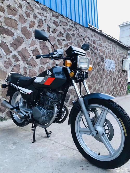经典摩托车系列九十年代三剑客双缸本田王cb125t