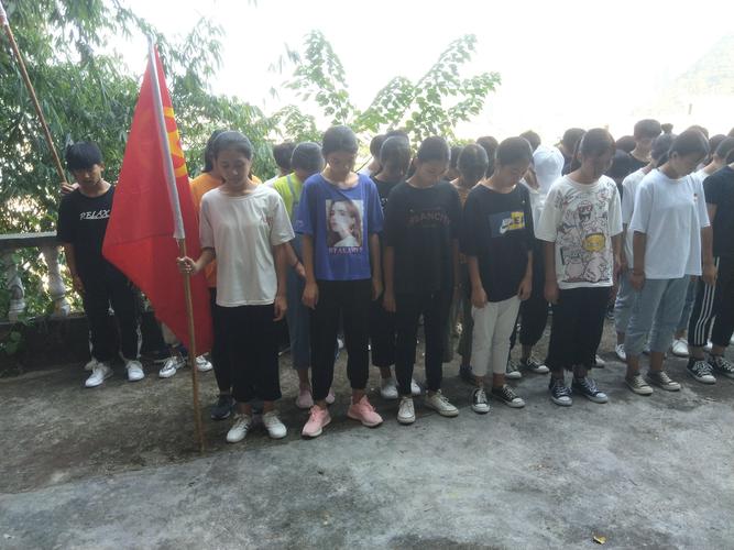 庆祝新中国成立70周年——隆安县第一中学主题活动丰富多彩