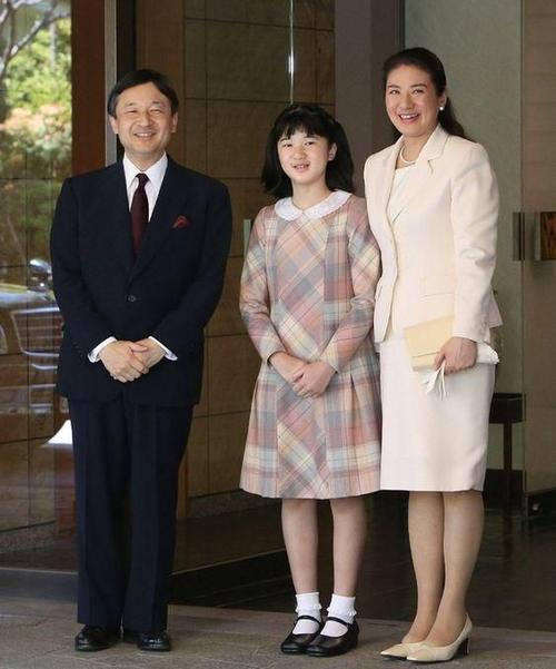 爱子公主放弃定制皇冠其堂姐真子和佳子曾花百万定制精美皇冠