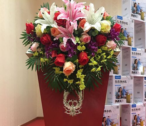 假花讲台花主席台仿真台花下垂花仿真会议桌花假花绢花立式讲台花