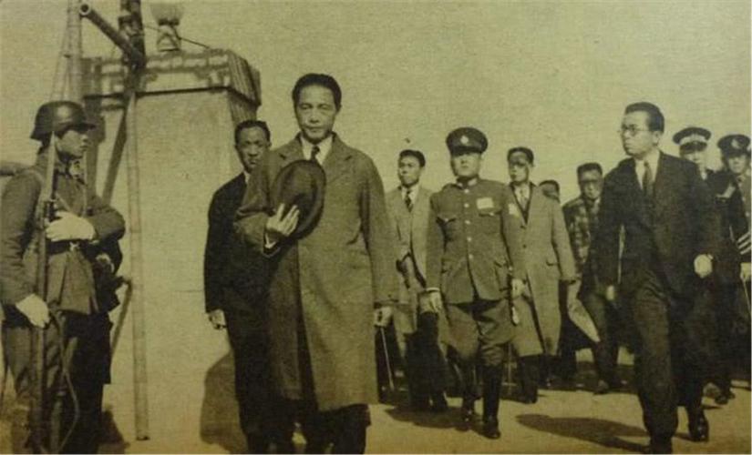 汪精卫之子70岁时回大陆看到父母的跪像后失声痛哭说了一句话