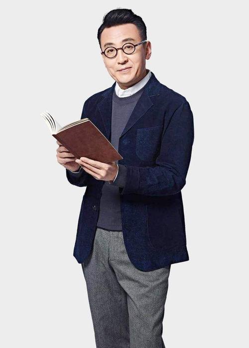 窦文涛不止一次在节目里感慨:理财太重要了,我们的教育体制缺失一门