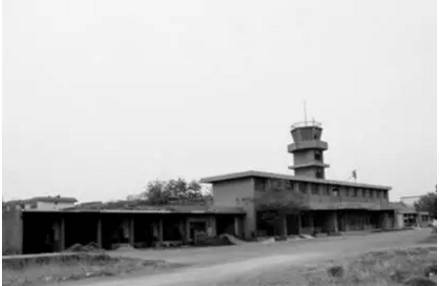 90年代筹建中的西花园机场