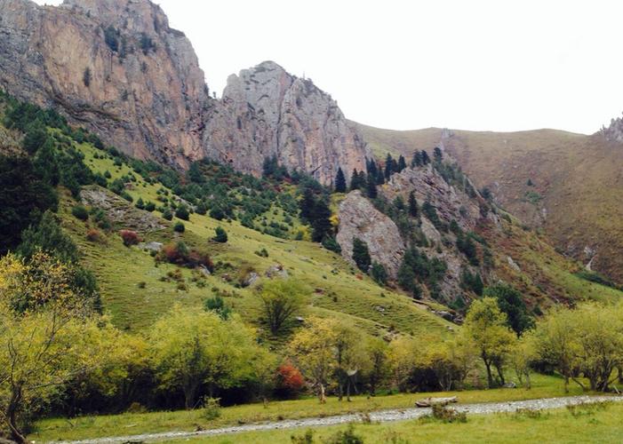 d4 甘南:郎木寺>则岔石林