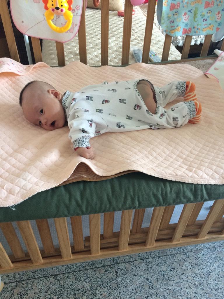 我家宝宝还不会抬头